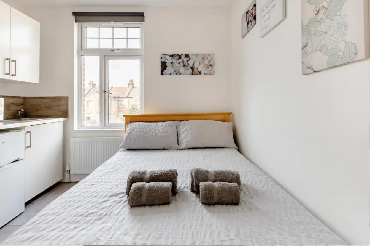 Double Room Edmonton Green, London N9 Exterior foto